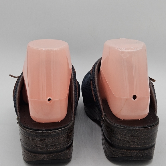 Dansko blue suede grid w/tassels classic clog shoes size 38 US size 7.5/ 8 htf - Picture 5 of 16